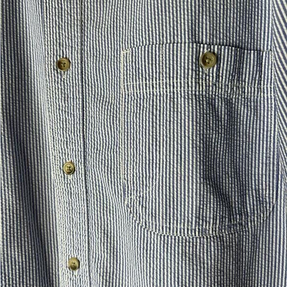 Eddie Bauer Mens Blue and White Striped Seersucker Short Sleeve Shirt Size M - Picture 2 of 6